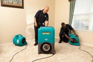 restoration crew providing water damage restoration services in Granger